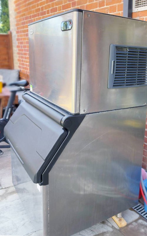 Foster F202 Ice Maker