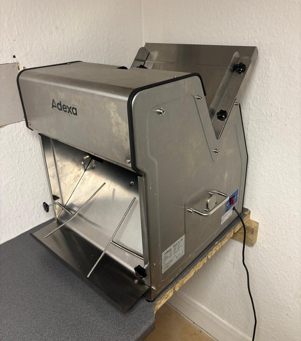 Second Hand Adexa Bread Loaf 18mm Slicer Second Hand Adexa Bread Loaf 18mm Slicer