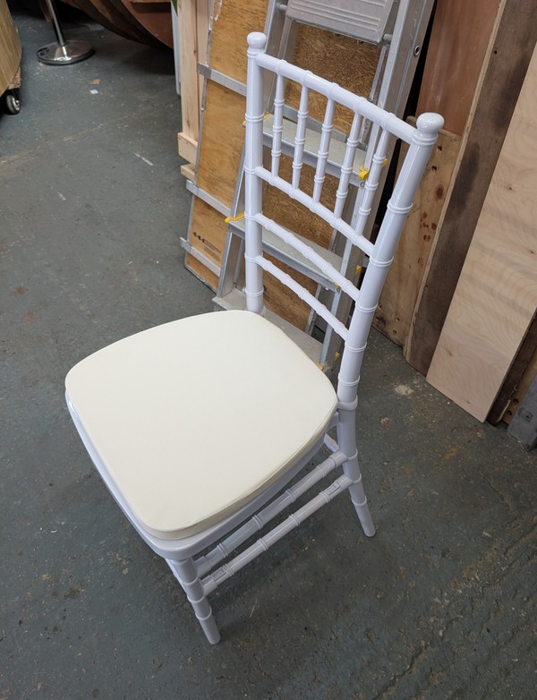 Plastic Chiavari Chairs For Sale