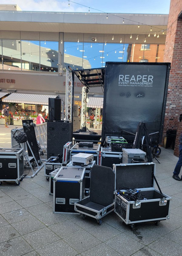 Trailer Stage Trailer Stage