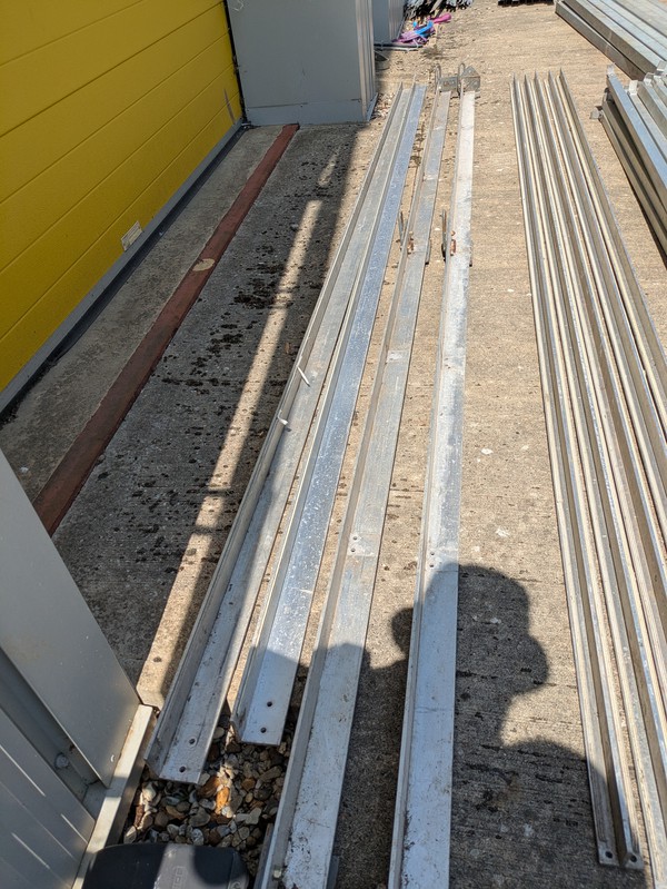 Zone array mounting equipment Zone array mounting equipment