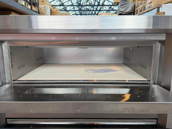 Commercial pizza oven Commercial pizza oven