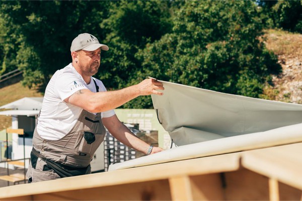 Installing canvas roof