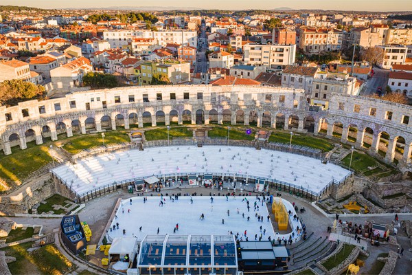 Large commercial ice rink for sale Large commercial ice rink for sale