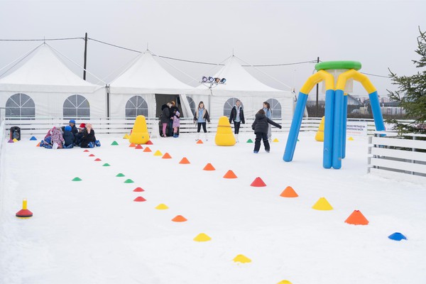 Ice rink games