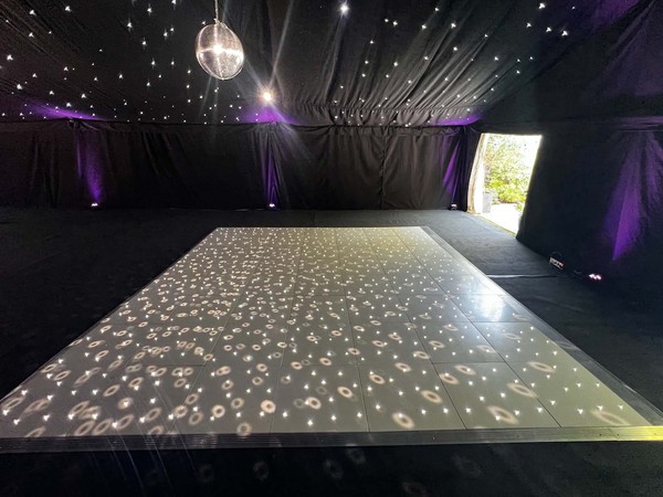 PFM 16ft x 16ft White LED Dance Floor PFM 16ft x 16ft White LED Dance Floor