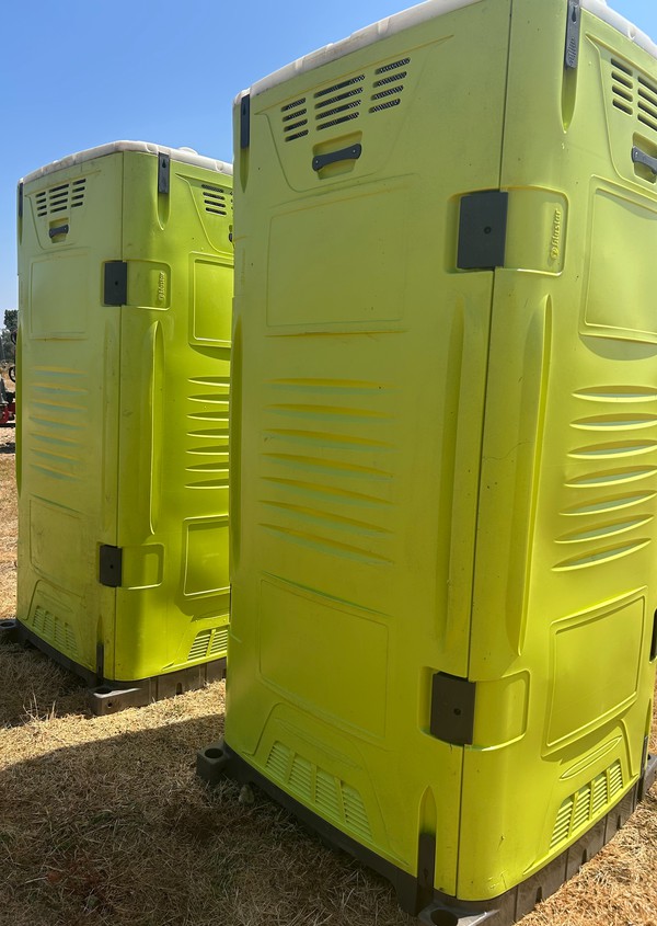 Second Hand Portable Toilet Package