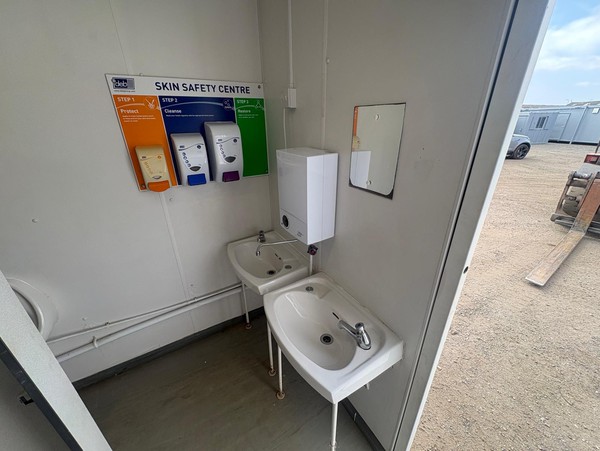 13ft x 9ft Toilet Block 13ft x 9ft Toilet Block