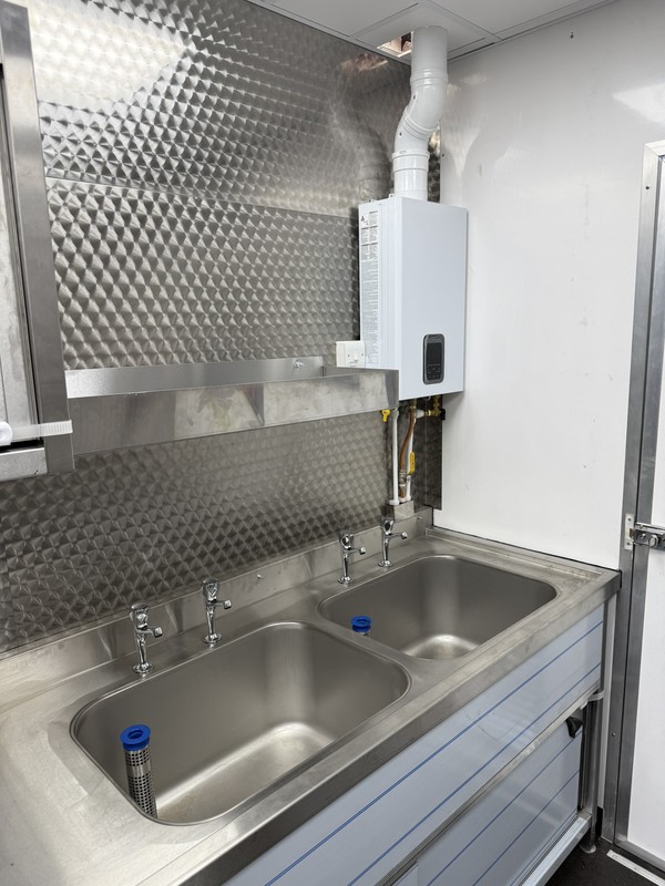 TV / Film Location Catering Truck with double sink TV / Film Location Catering Truck with double sink