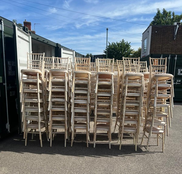 200x Limewash Chiavari Chairs For Sale 200x Limewash Chiavari Chairs For Sale