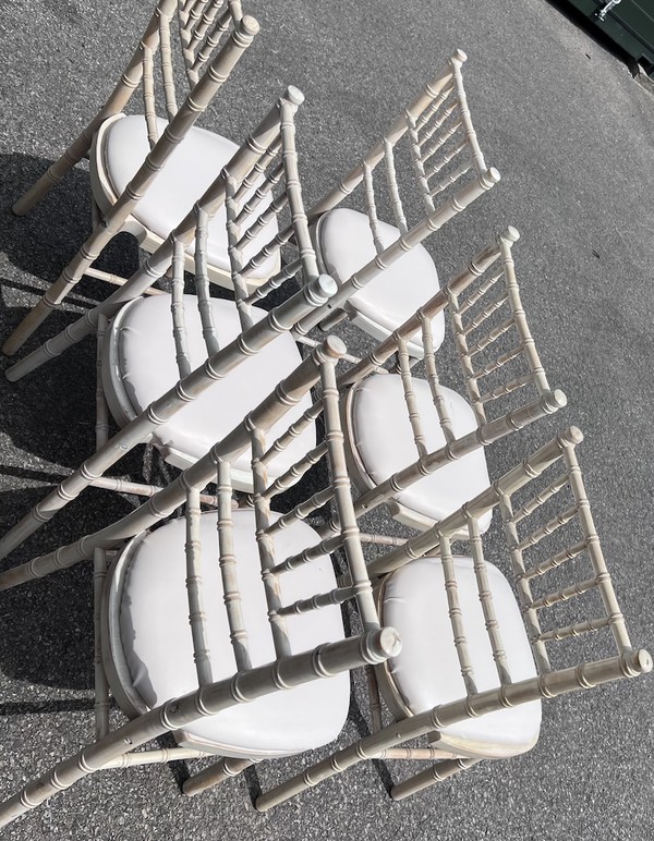 Chiavari Chair with Cushions