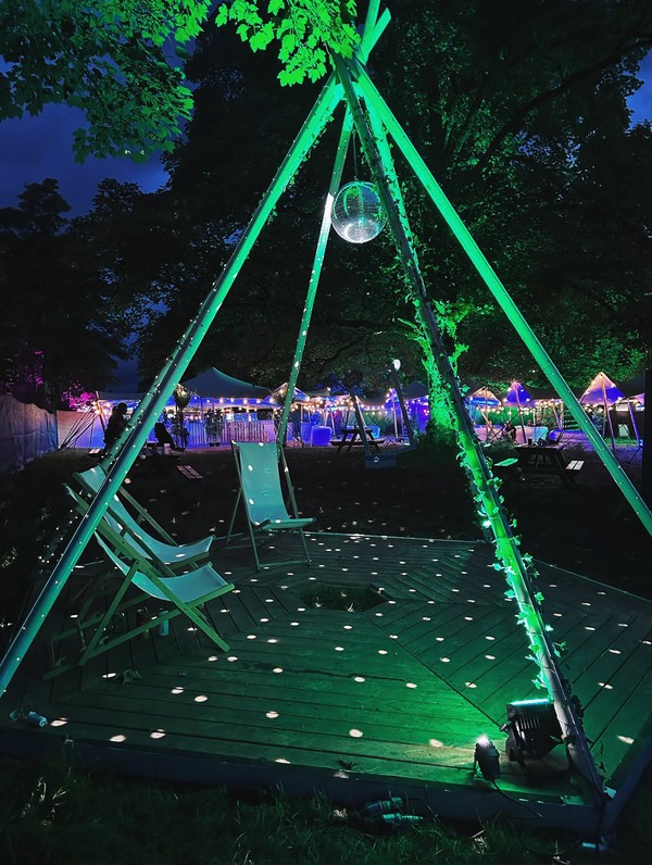 5m Tall LED Tipi 5m Tall LED Tipi