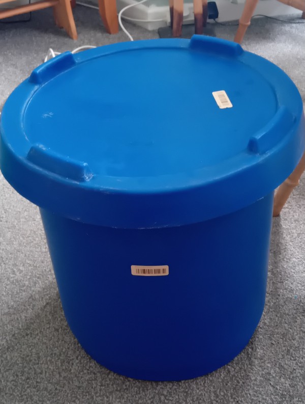 Set of 3 flour round storage tubs Set of 3 flour round storage tubs