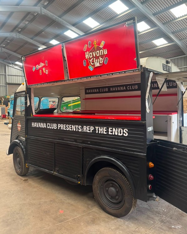 Second Hand Converted Mobile Bar Second Hand Converted Mobile Bar