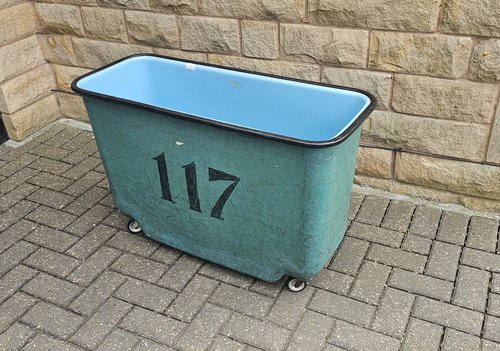 Heavy Duty Blue Fibreglass Commercial Container Truck