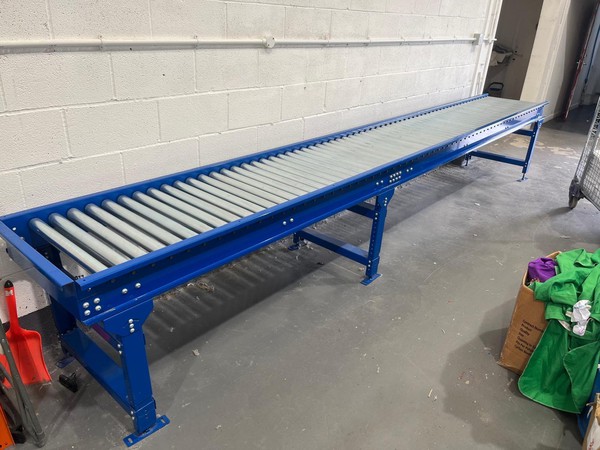 Straight roller conveyer for sale Straight roller conveyer for sale