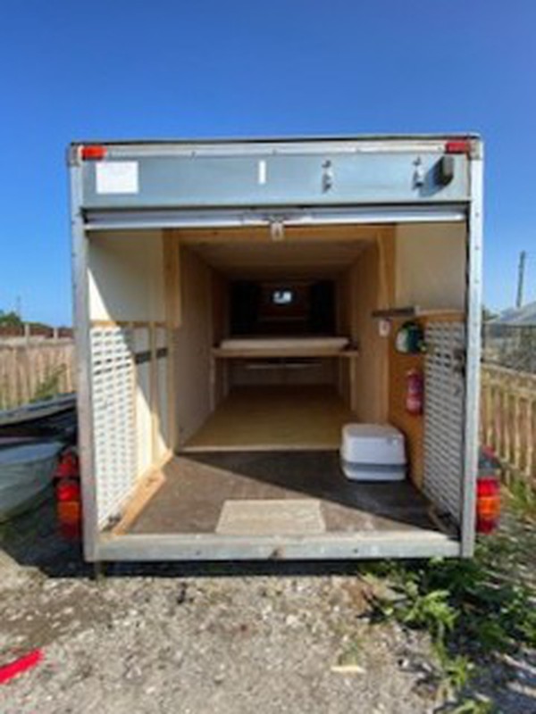Box / living trailer for sale Box / living trailer for sale