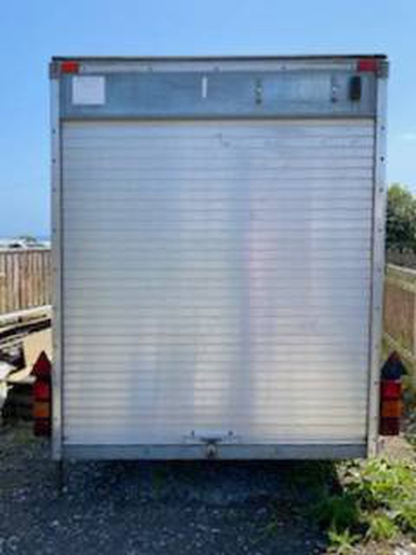 Second hand box trailer with roller shutter door Second hand box trailer with roller shutter door