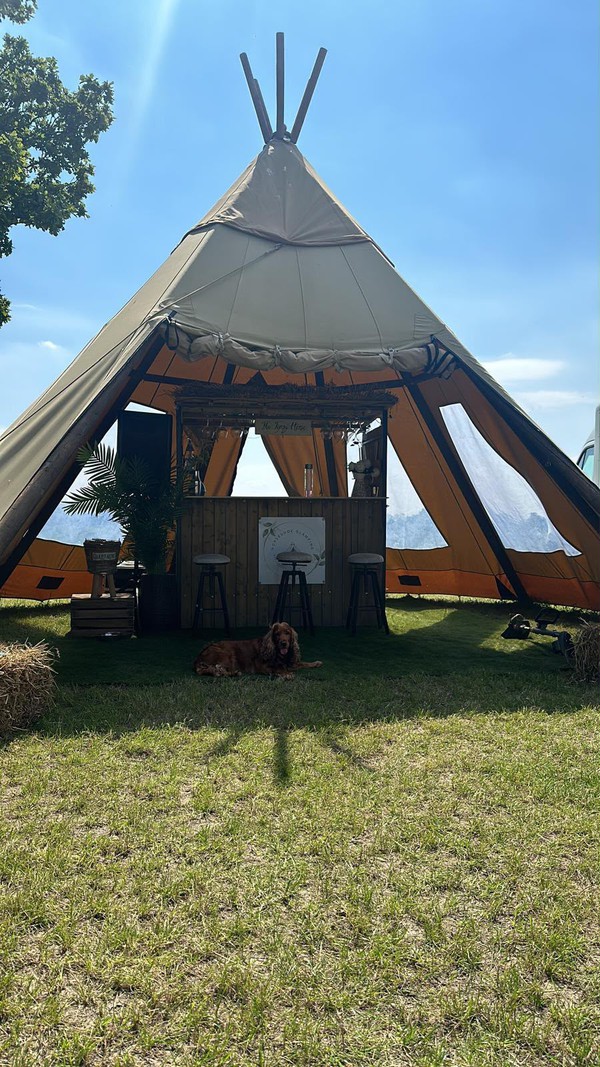 Bar in a tipi - tipi for sale Bar in a tipi - tipi for sale