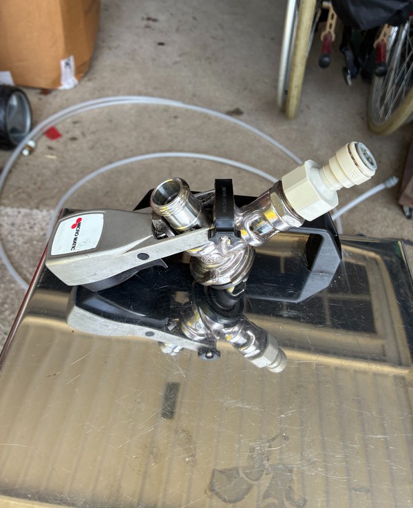 Lindr Beer Dispenser Lindr Beer Dispenser