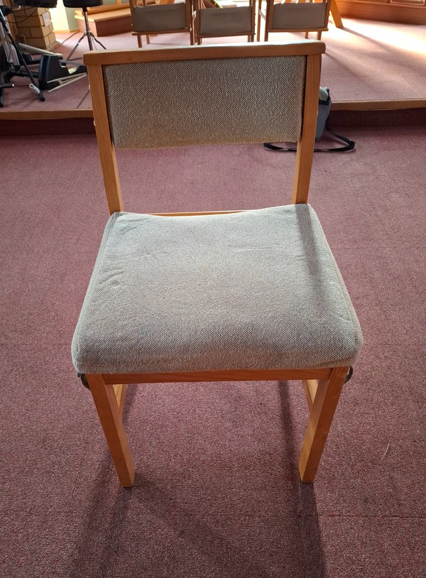 Second Hand 45x Wooden Church Chairs Second Hand 45x Wooden Church Chairs