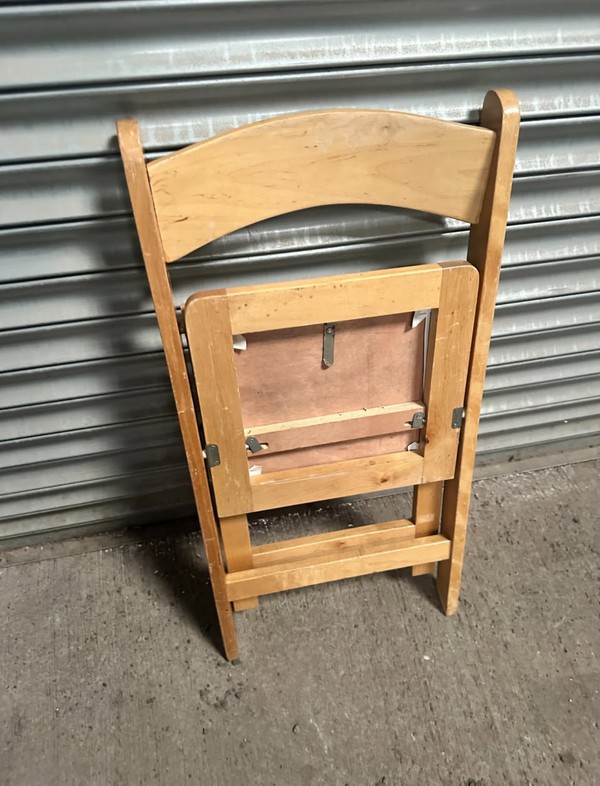 Used Wooden Folding Chairs