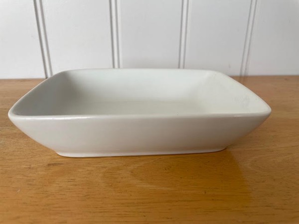 Second Hand White Oblong Dishes Second Hand White Oblong Dishes