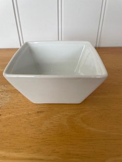 60x White GenWare Square Bowls For Sale