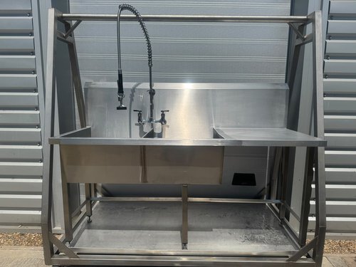 Double sink - on a trolly
