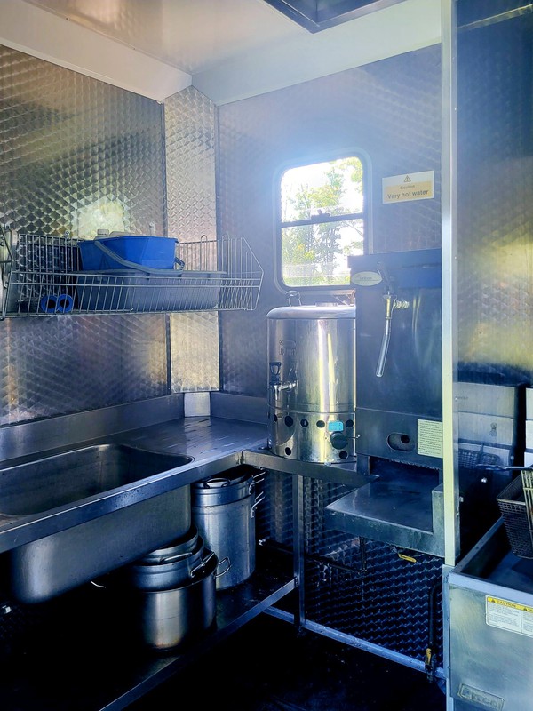 Film Catering Truck with catering equipment Film Catering Truck with catering equipment