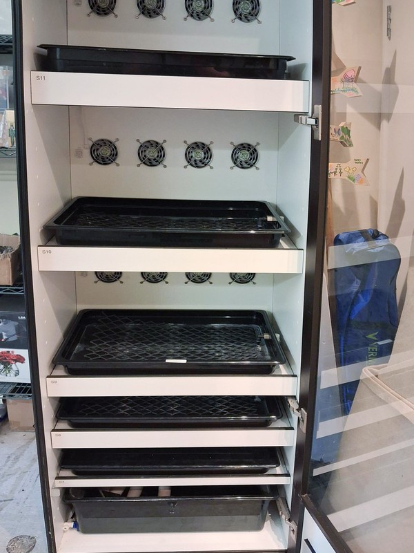 Evogro Cabinets E3XXX Evogro Cabinets E3XXX