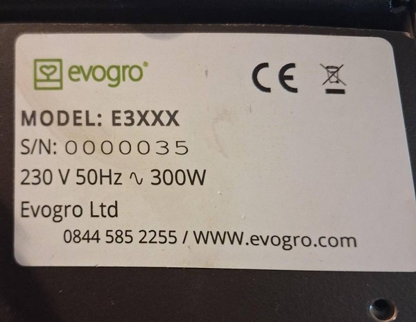 Evogro Cabinets E3XXX growing mico greens Evogro Cabinets E3XXX growing mico greens