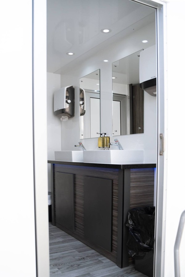 Toilet trailer for sale Toilet trailer for sale