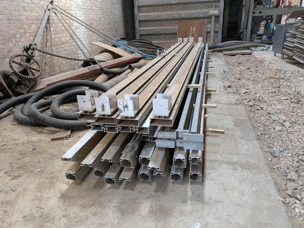 12m Rafters + Sub base floor 12m Rafters + Sub base floor