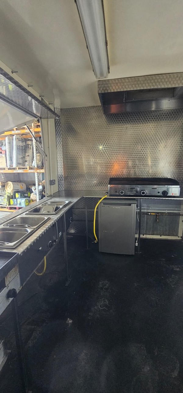 Hog Roast / BBQ Catering Trailer (Triple Axle) - Chester 4 Hog Roast / BBQ Catering Trailer (Triple Axle) - Chester 4