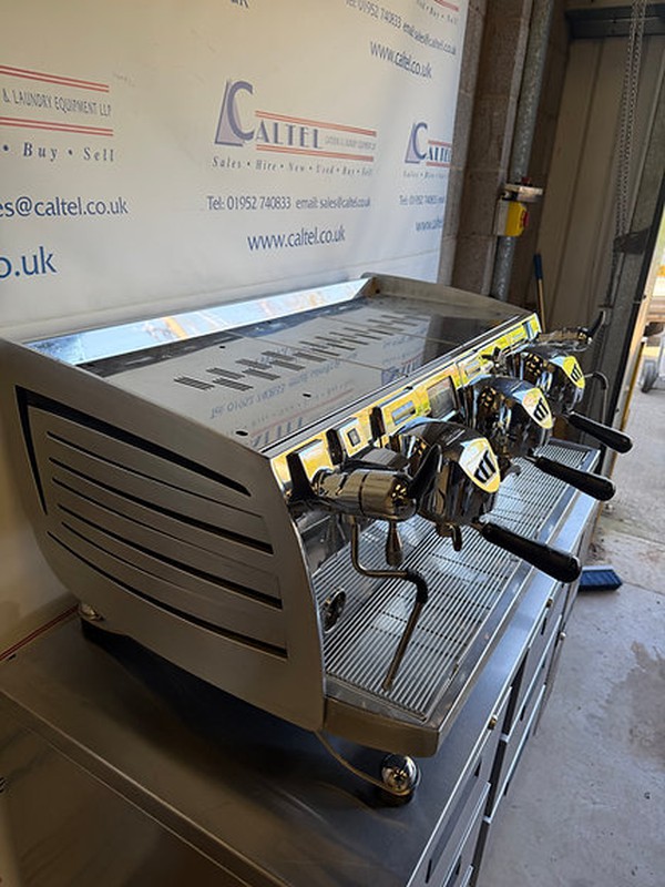 3 Group Coffee Machine