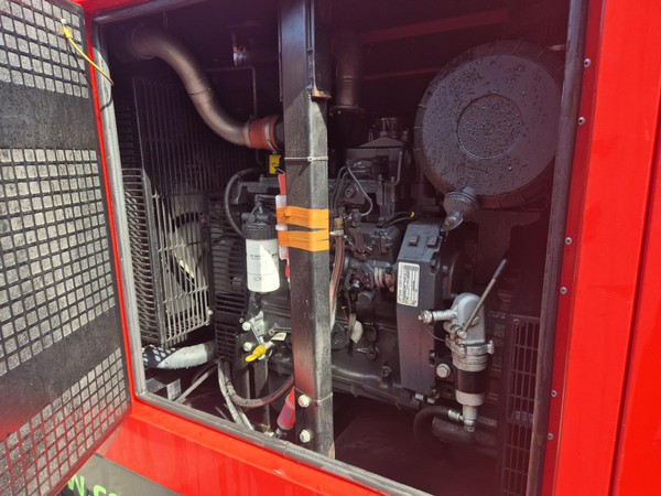 100Kva generator with enclosure 100Kva generator with enclosure
