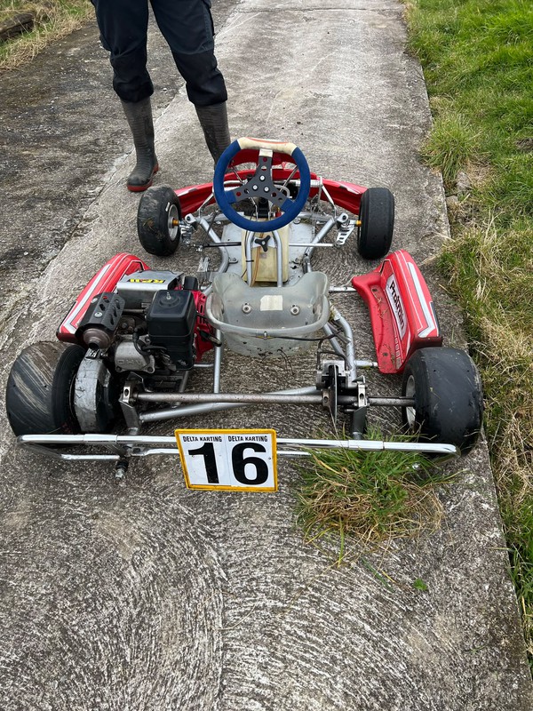 Kart for sale 7 to 13 years old Kart for sale 7 to 13 years old