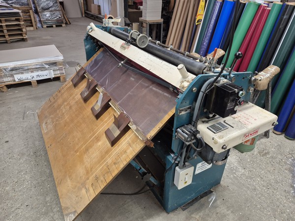 PVC cutting machine PVC cutting machine
