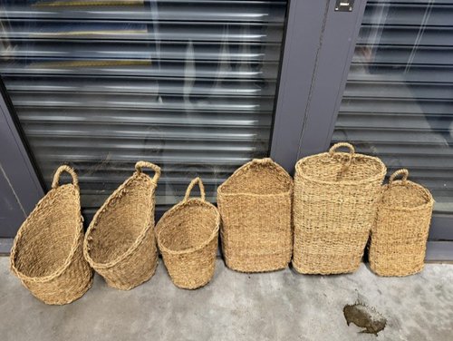 37x Flat Back And Round Baskets For Sale