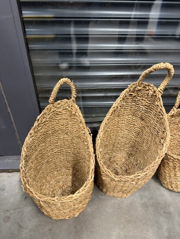 Second Hand 37x Flat Back And Round Baskets Second Hand 37x Flat Back And Round Baskets