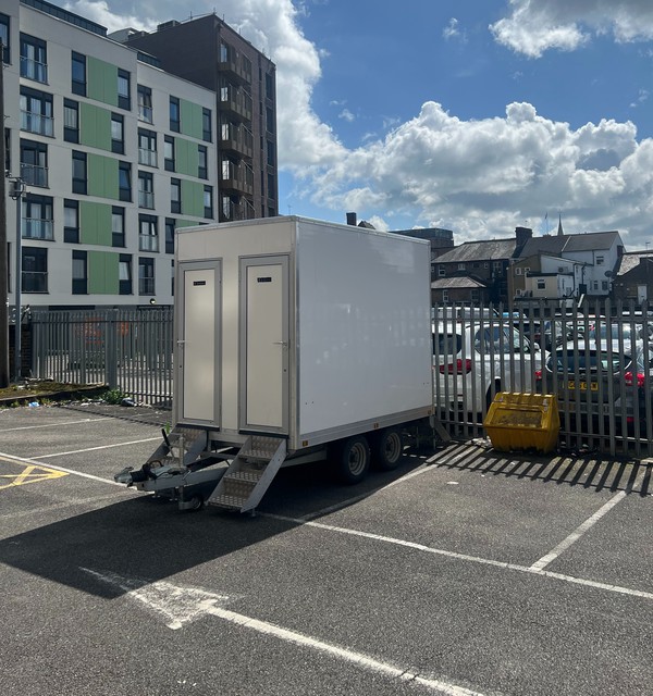 Second Hand 4 Bay Solar Powered Toilet Trailer Second Hand 4 Bay Solar Powered Toilet Trailer