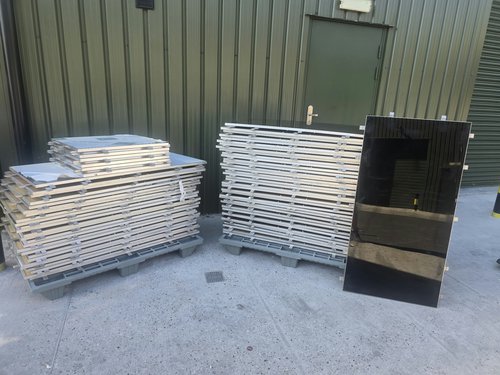Grumpy Joe's / PFM dance floor panels