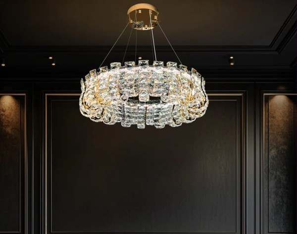 Hotel / Restaurant chandelier