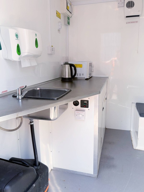 Welfare trailer with kitchen Welfare trailer with kitchen