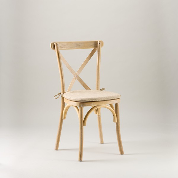 145x Nordic Oak Crossback Chairs For Sale 145x Nordic Oak Crossback Chairs For Sale