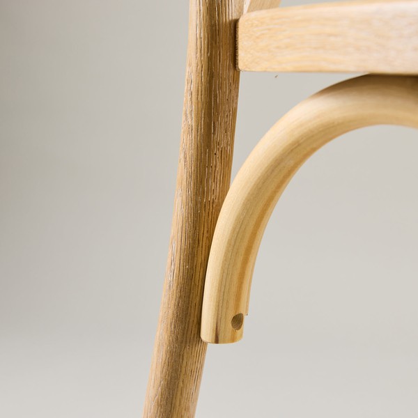 145x Oak Restaurant Chairs For Sale 145x Oak Restaurant Chairs For Sale