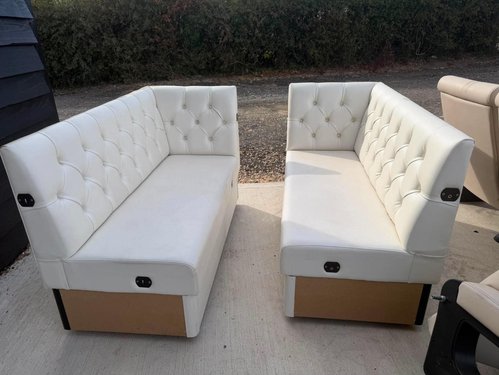 6x White Booth Benches For Sale