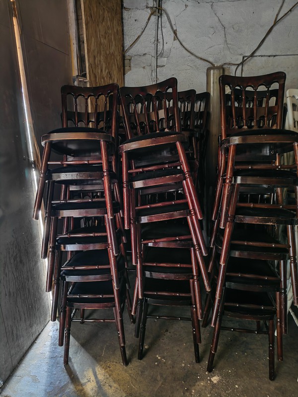 Stacking Chiavari Dining Chairs