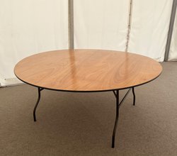 5Ft 6 Inch round tables for sale